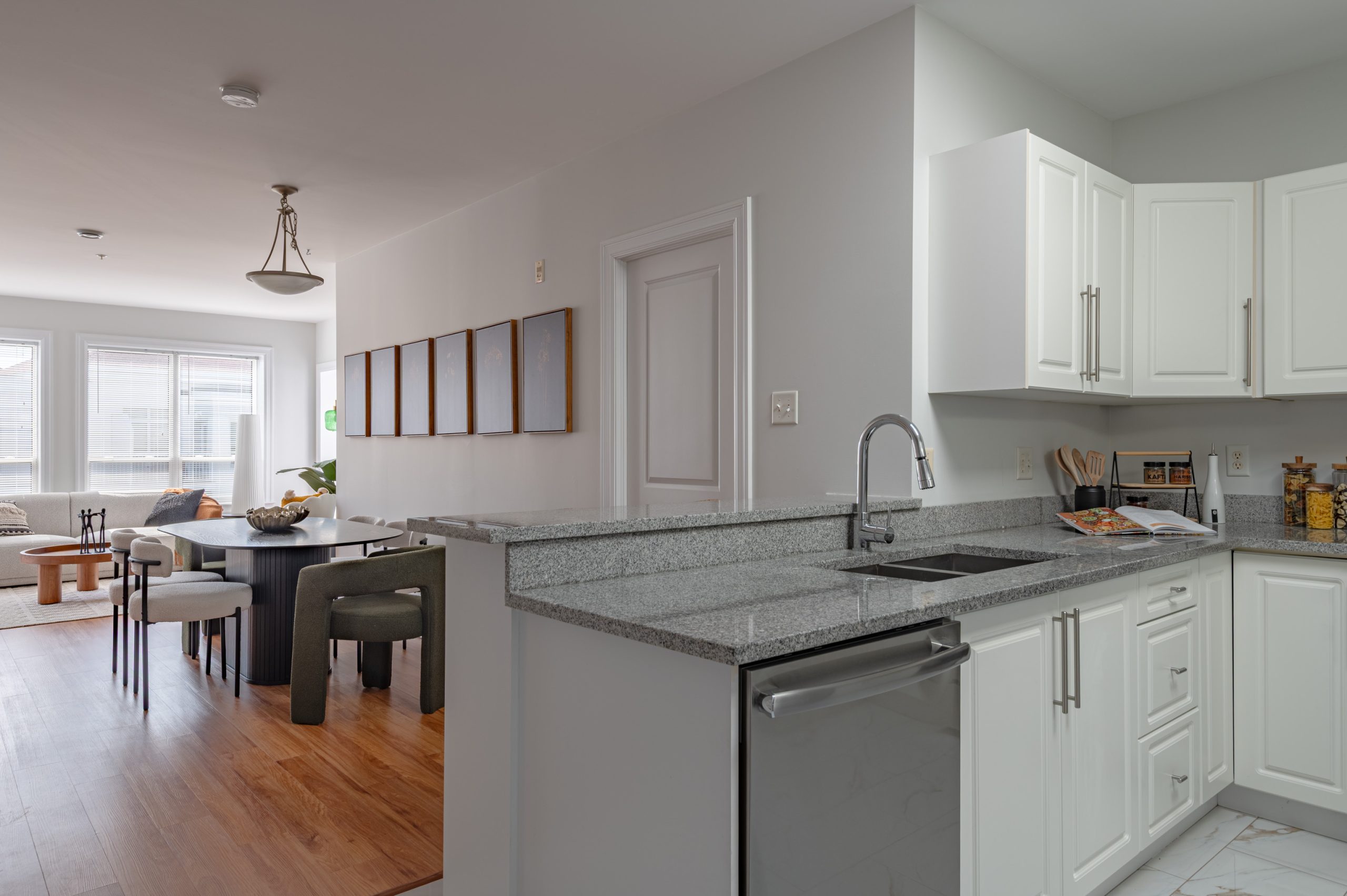 Kitchen & dining from entry - 404